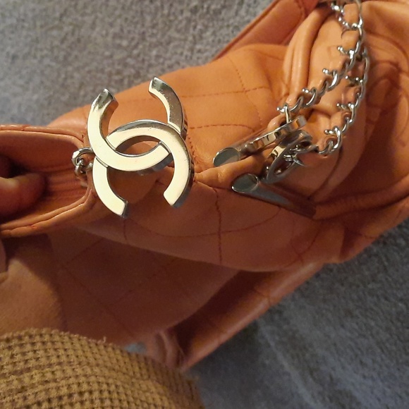 Chanel lingge cowhide leather foldover bag with dust bag - Picture 5 of 12